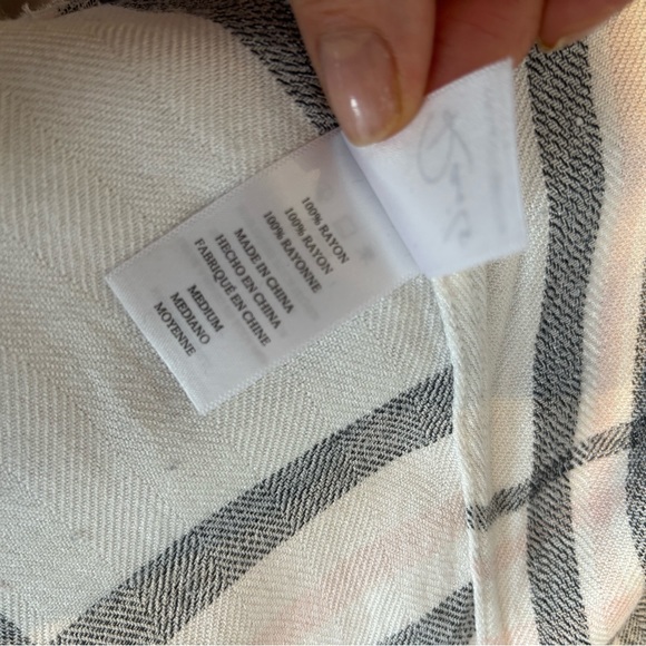 *SOLD* - VGUC - Rails Hunter Shirt - Medium - Picture 6 of 14